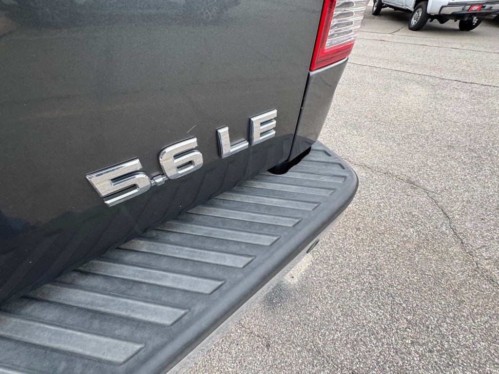 2007 Nissan Titan Image 9