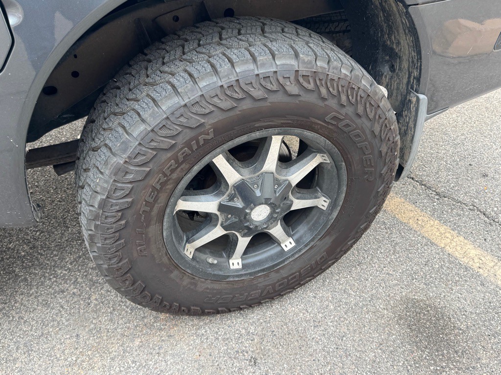 2007 Nissan Titan Image 11