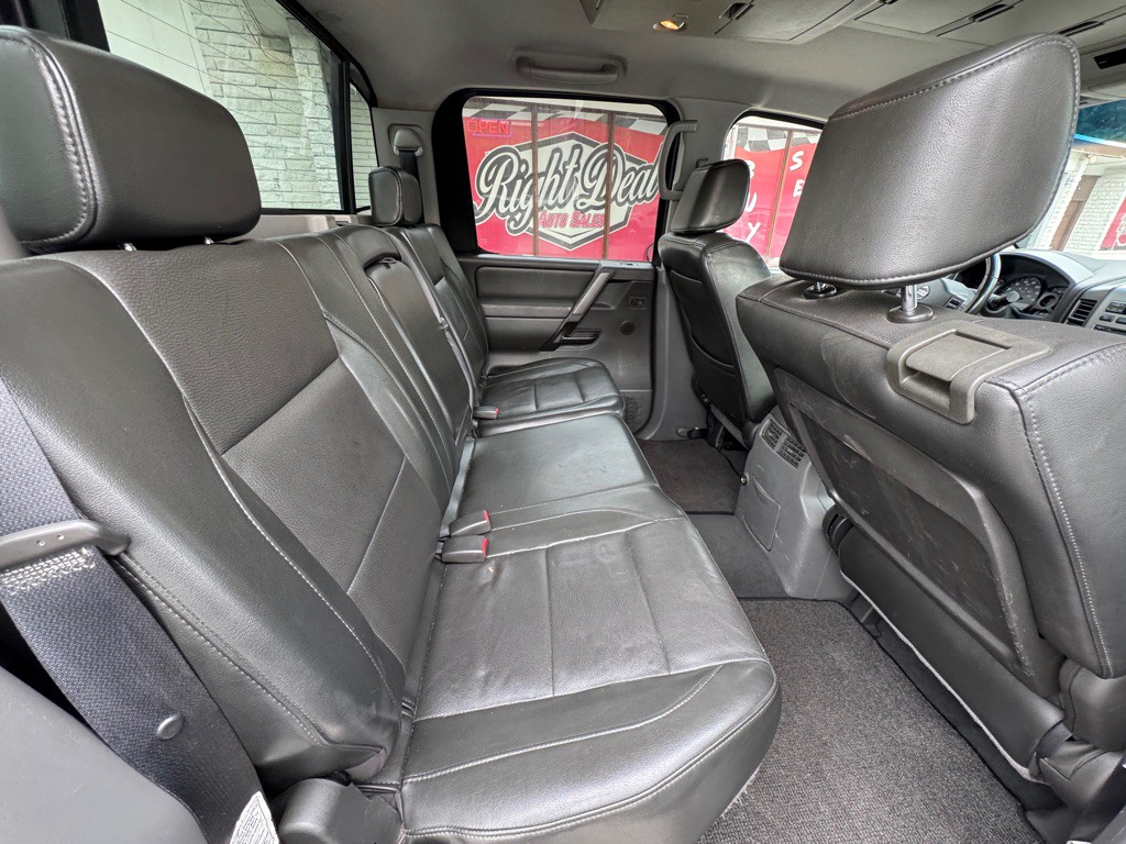 2007 Nissan Titan Image 20