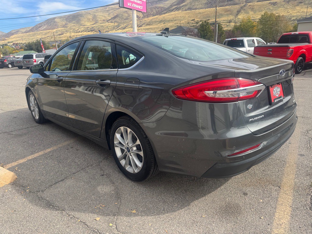 2020 Ford Fusion Image 5