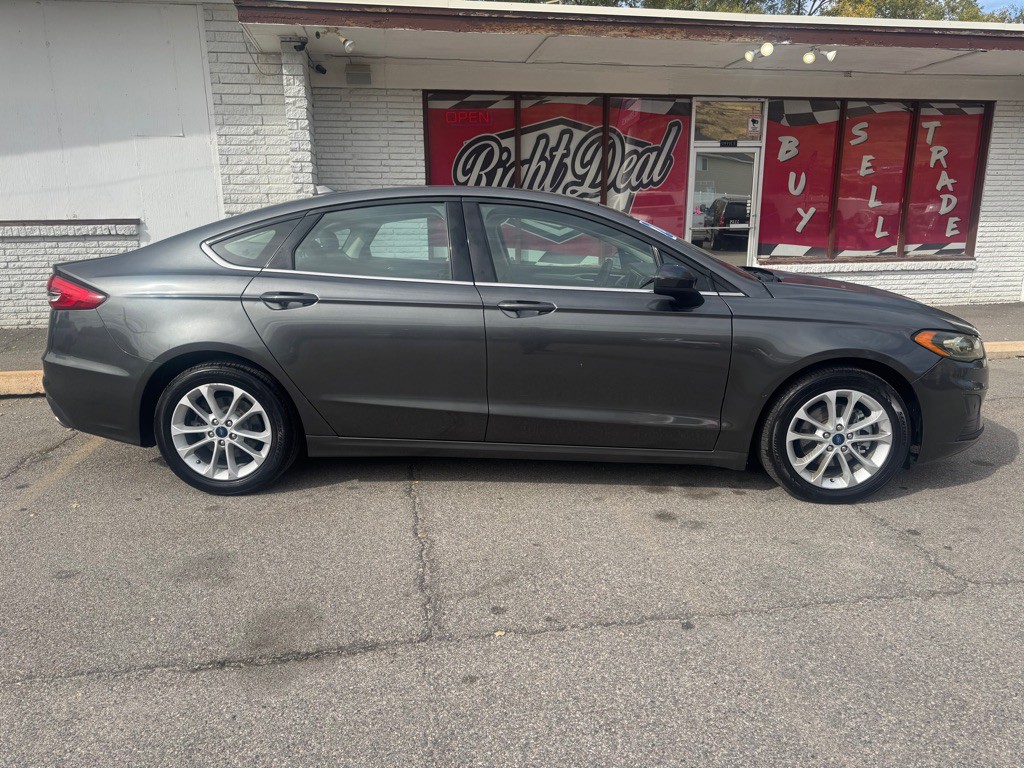 2020 Ford Fusion Image 8