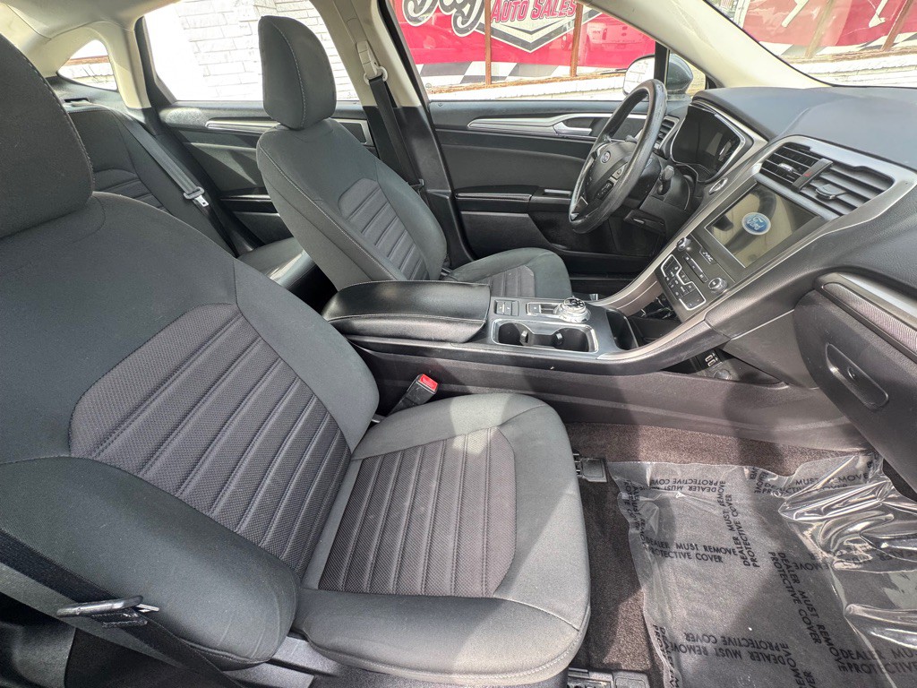 2020 Ford Fusion Image 18