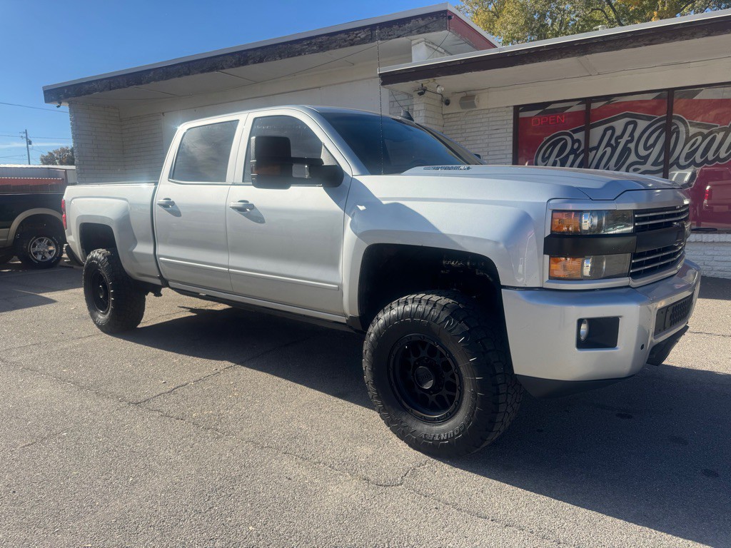 2016 Chevrolet Silverado 1500 Image 1
