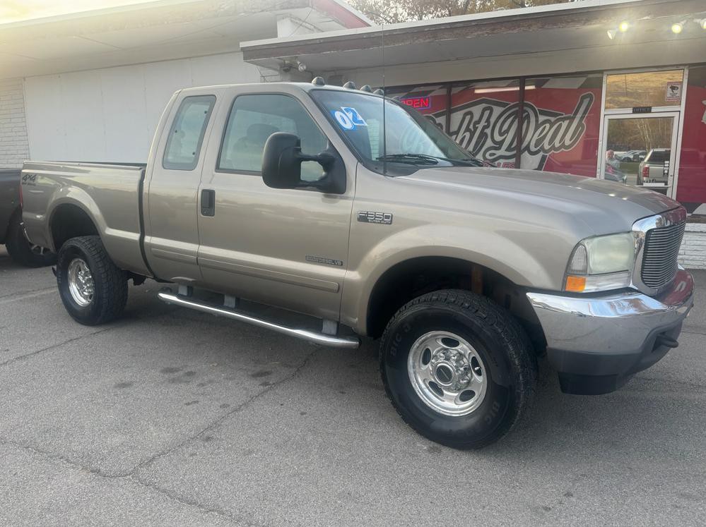 2002 Ford F-350 Image 1