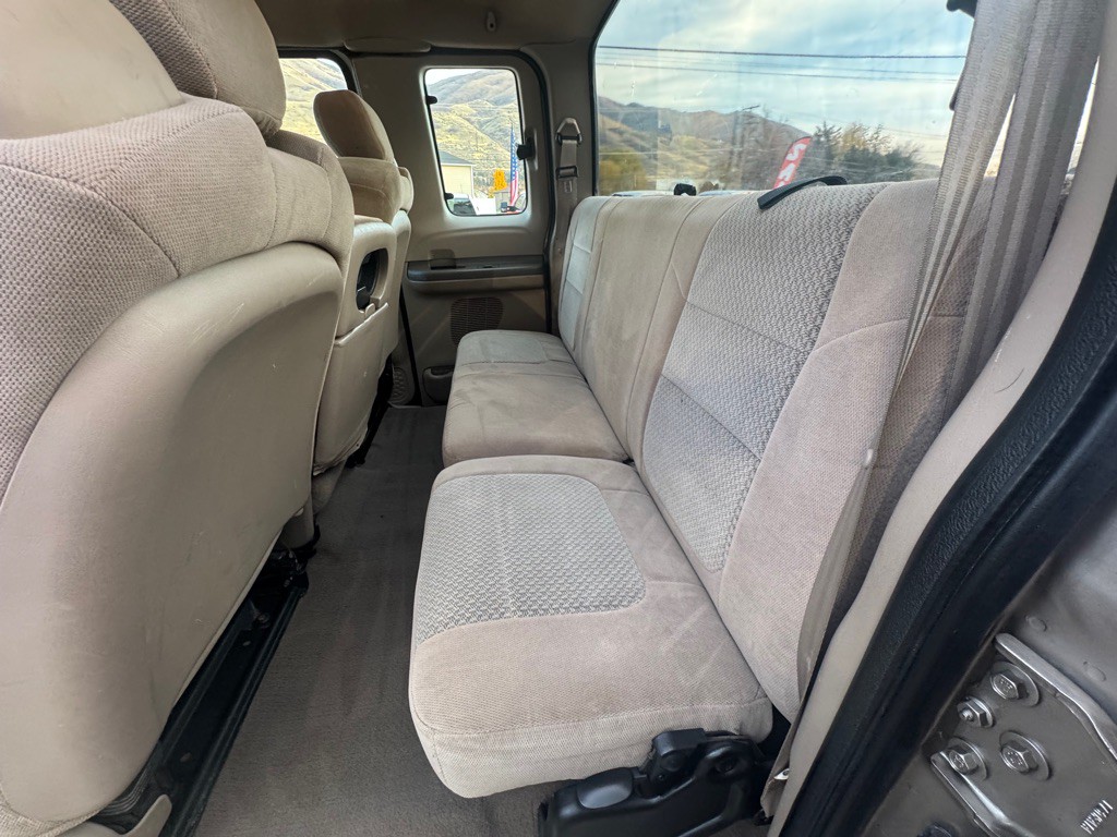 2002 Ford F-350 Image 19