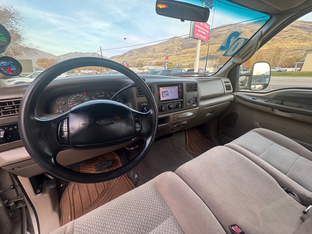 2002 Ford F-350 Image 20