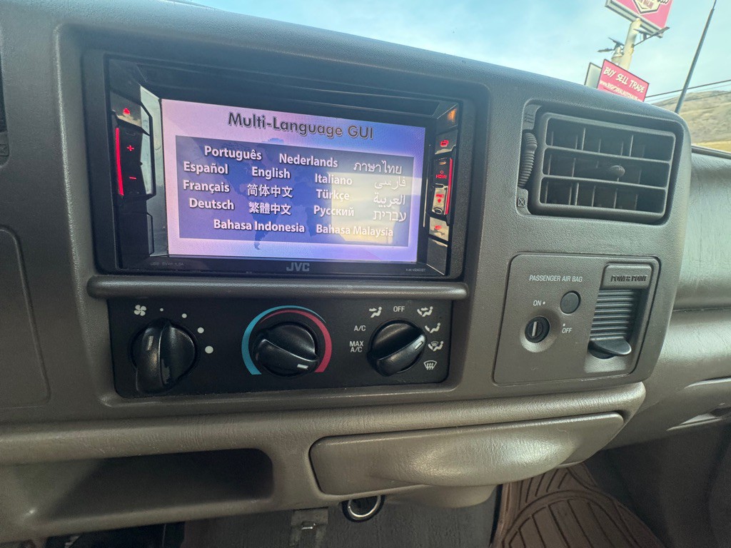 2002 Ford F-350 Image 23