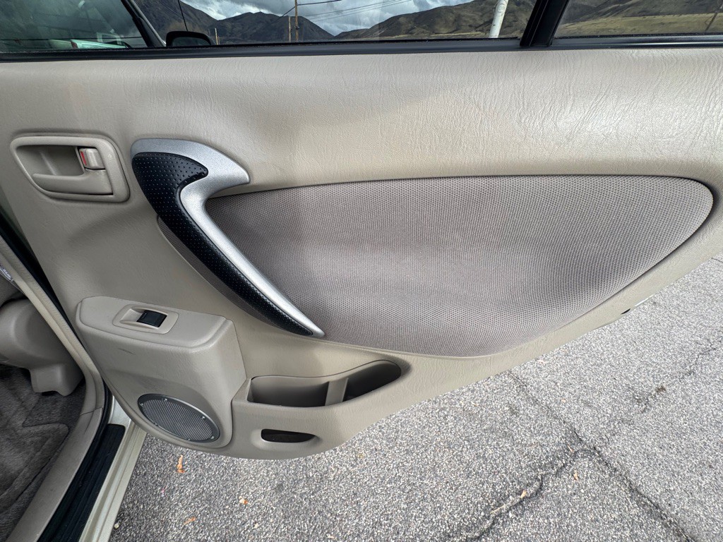 2002 Toyota Rav4 Image 19