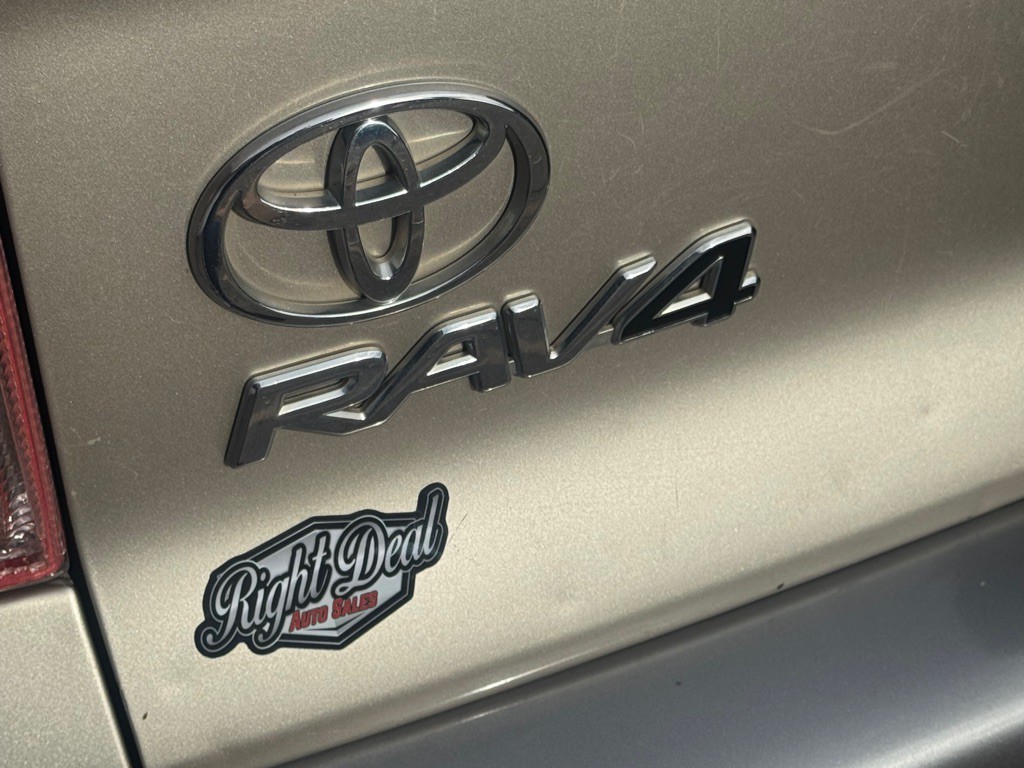 2002 Toyota Rav4 Image 22