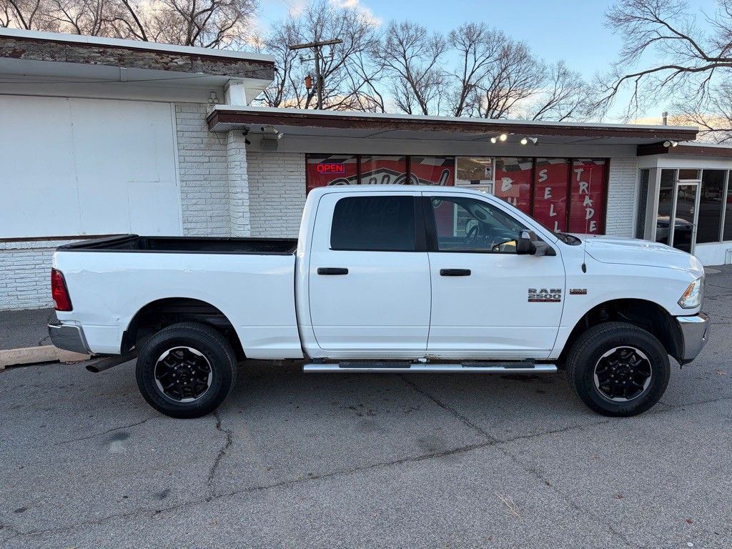 2014 RAM 2500 Image 10