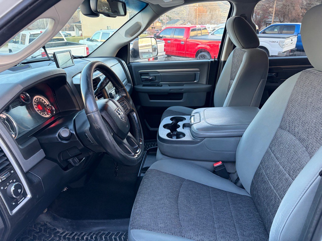 2014 RAM 2500 Image 17