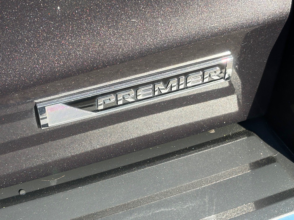 2017 Chevrolet Tahoe Image 11