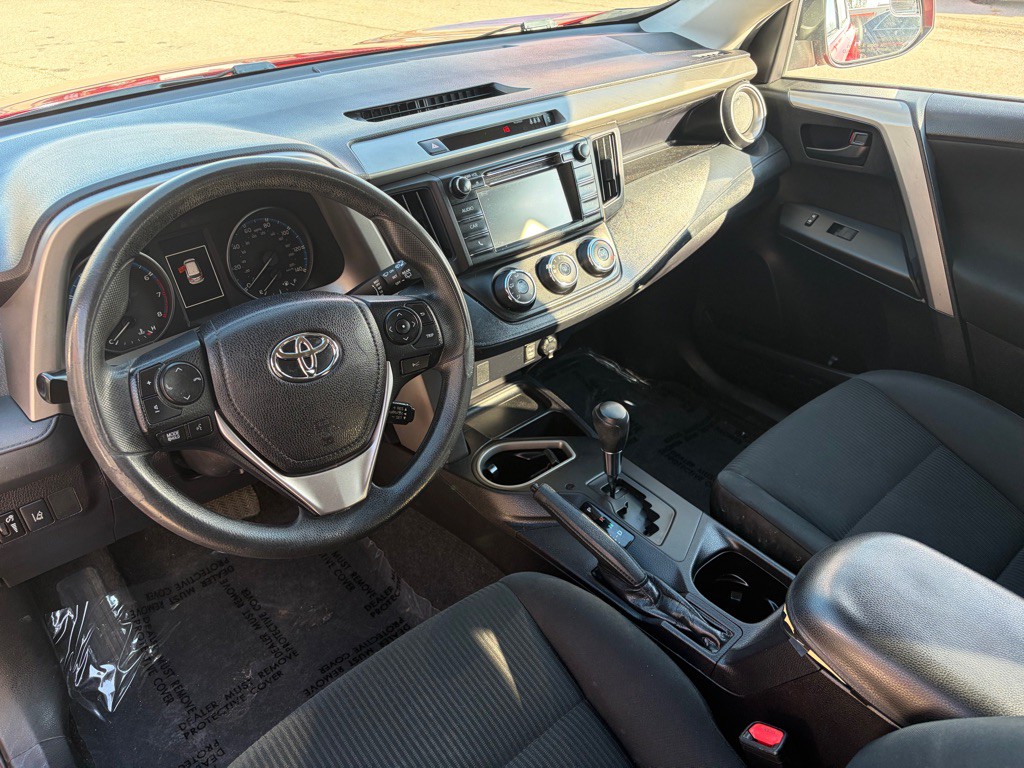 2017 Toyota Rav4 Image 16