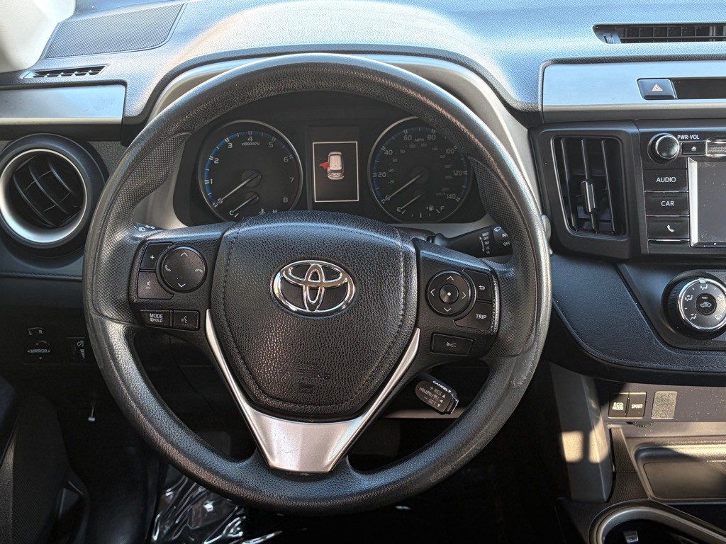 2017 Toyota Rav4 Image 19