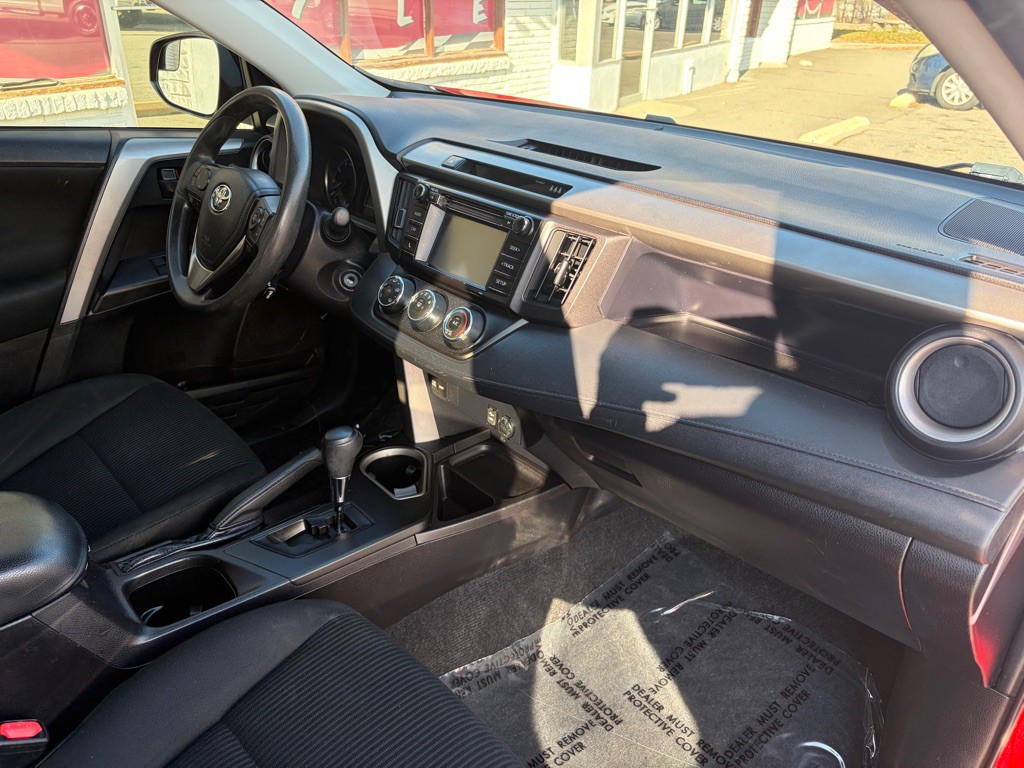 2017 Toyota Rav4 Image 22