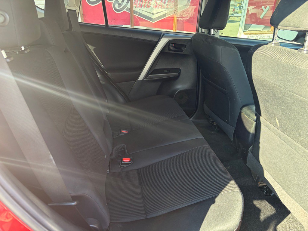 2017 Toyota Rav4 Image 24