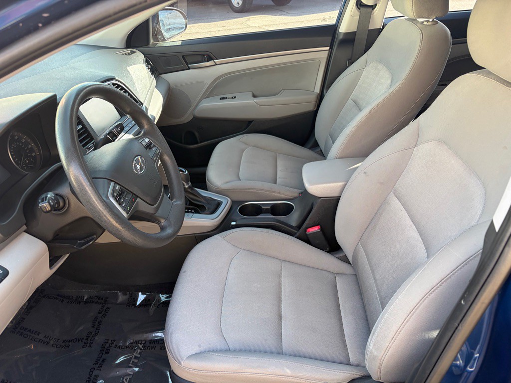 2017 Hyundai Elantra Image 13