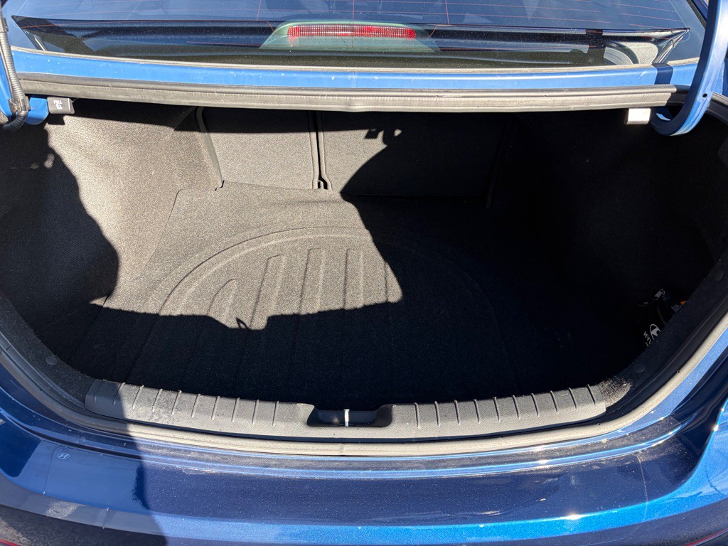 2017 Hyundai Elantra Image 23