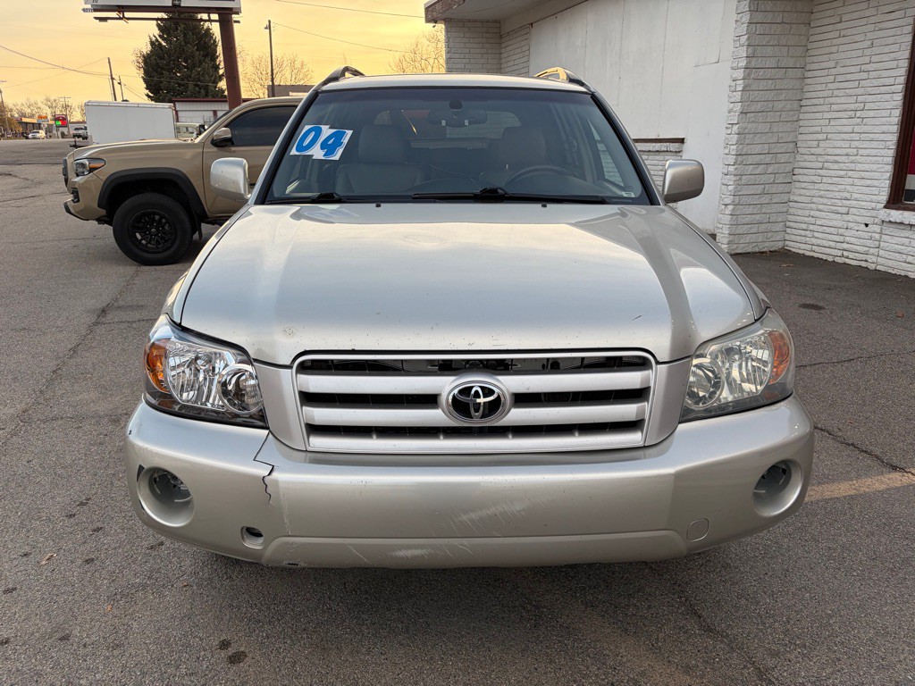 2004 Toyota Highlander Image 2