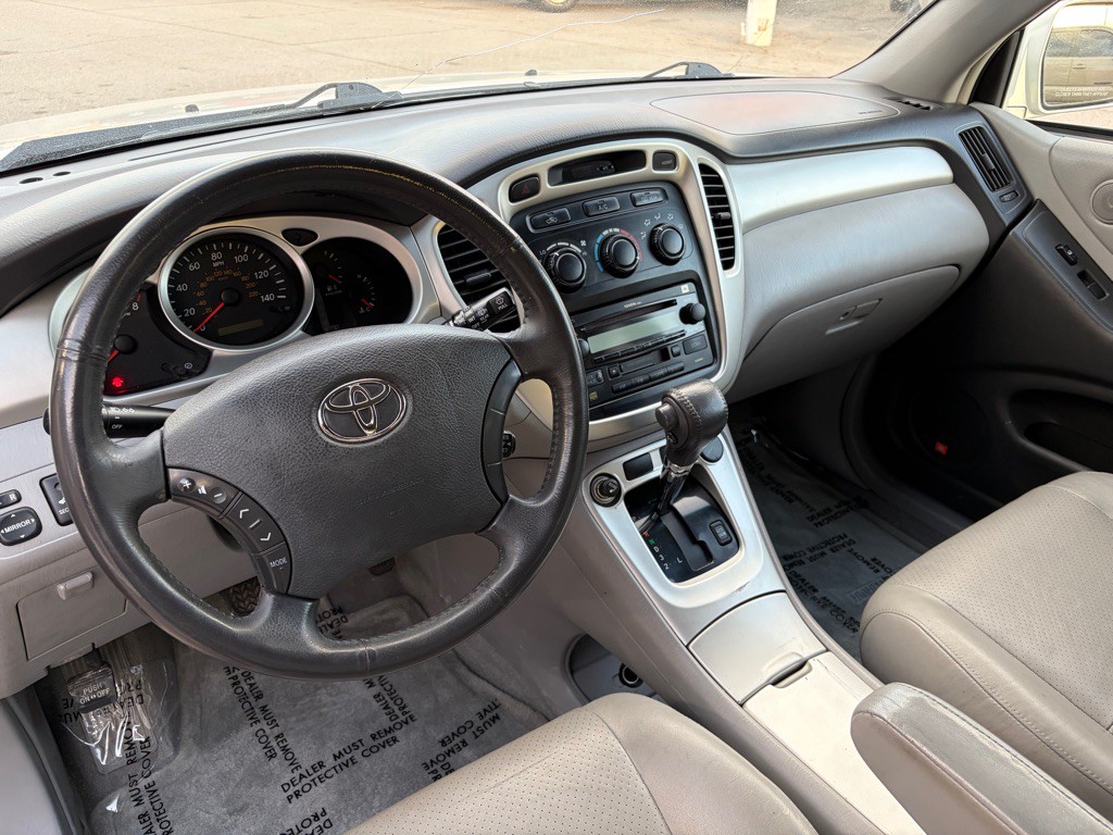 2004 Toyota Highlander Image 11