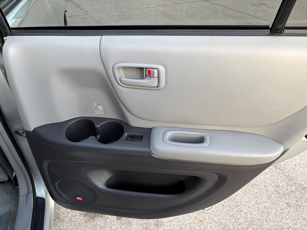 2004 Toyota Highlander Image 18