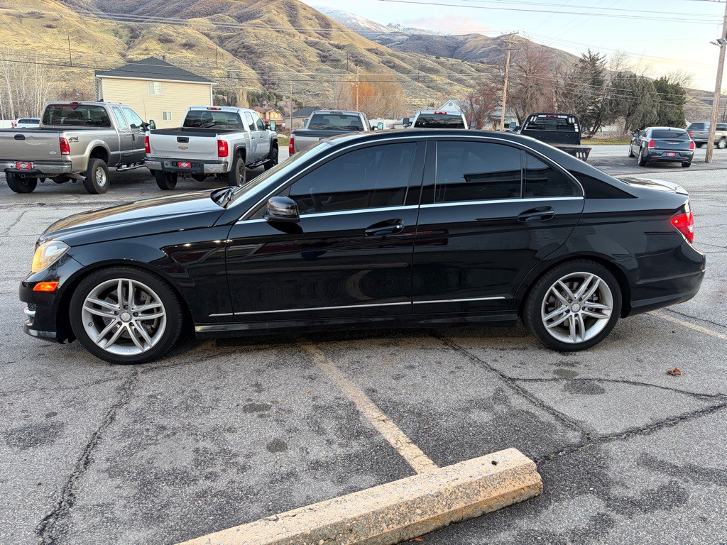 2013 Mercedes-Benz C-Class Image 4
