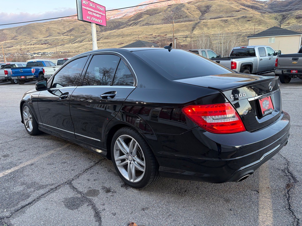 2013 Mercedes-Benz C-Class Image 5