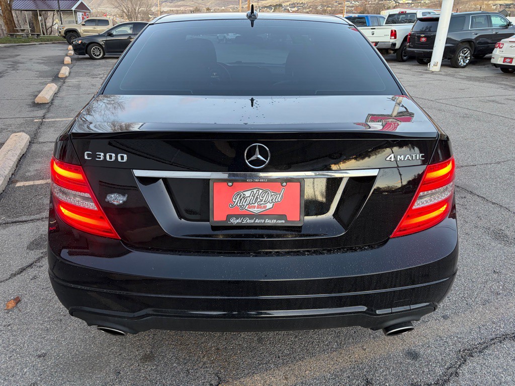 2013 Mercedes-Benz C-Class Image 6