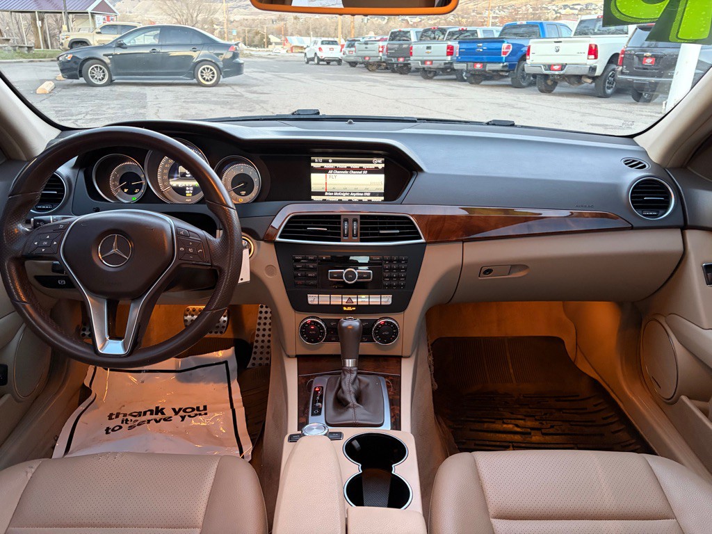 2013 Mercedes-Benz C-Class Image 11