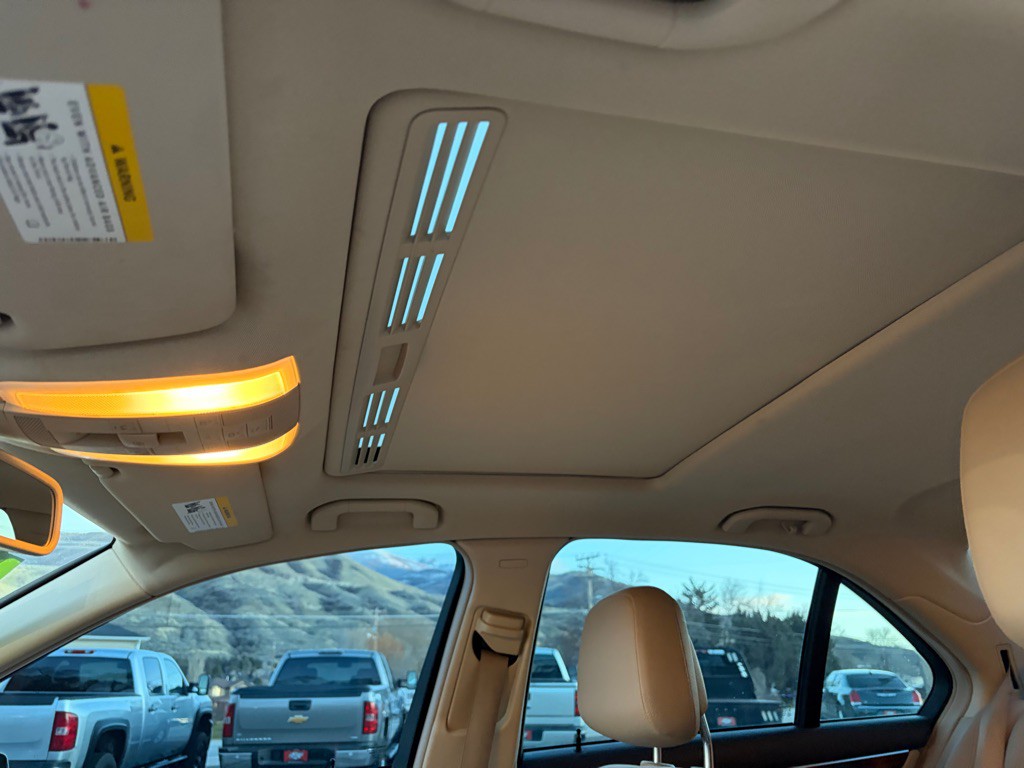 2013 Mercedes-Benz C-Class Image 16