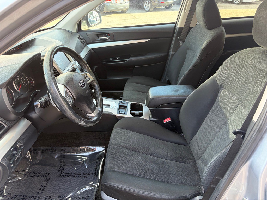 2014 Subaru Outback Image 12