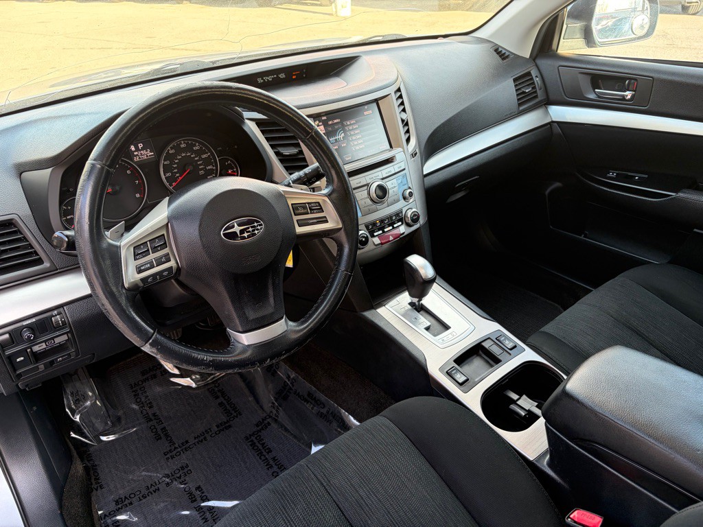 2014 Subaru Outback Image 13