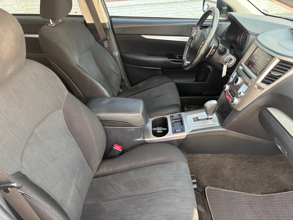 2014 Subaru Outback Image 22