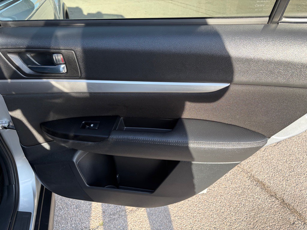2014 Subaru Outback Image 24