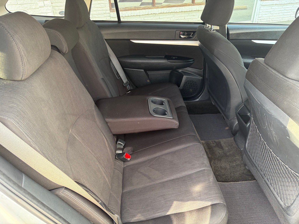 2014 Subaru Outback Image 25