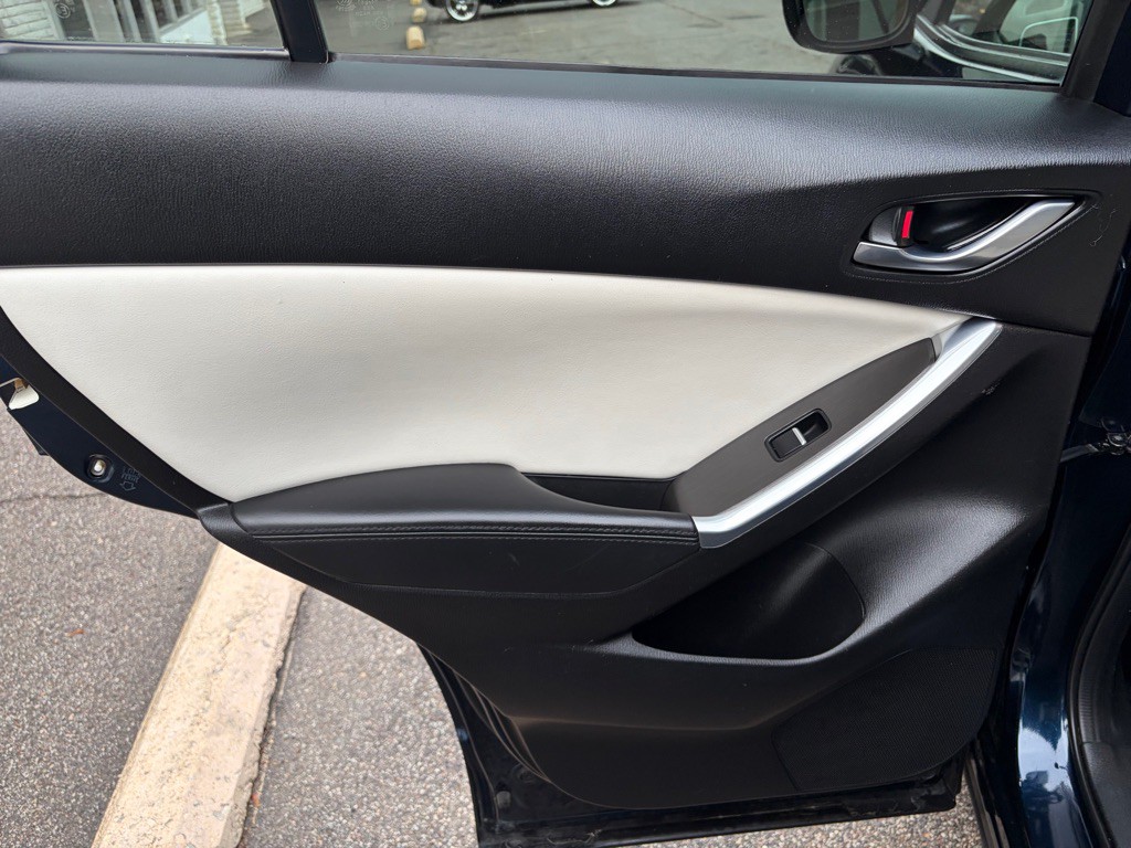 2016 Mazda CX-5 Image 17