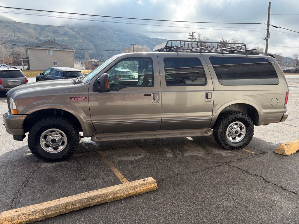 2004 Ford Excursion Image 4