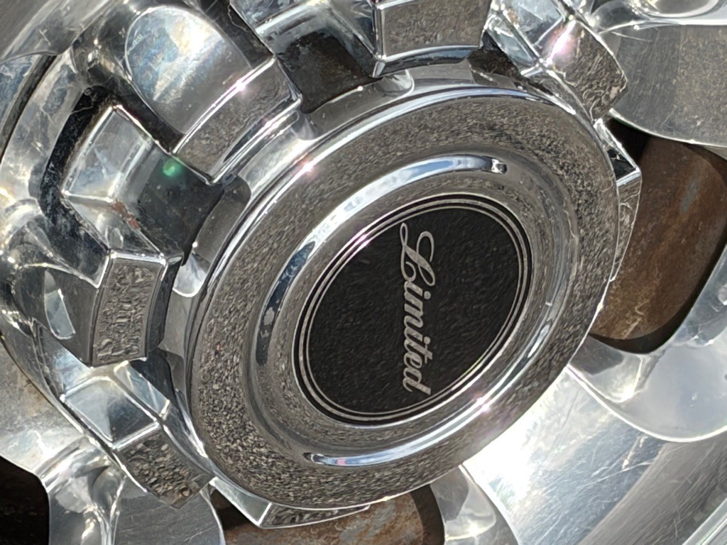 2004 Ford Excursion Image 10