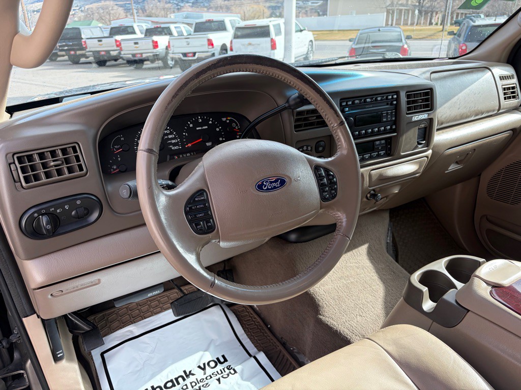 2004 Ford Excursion Image 17