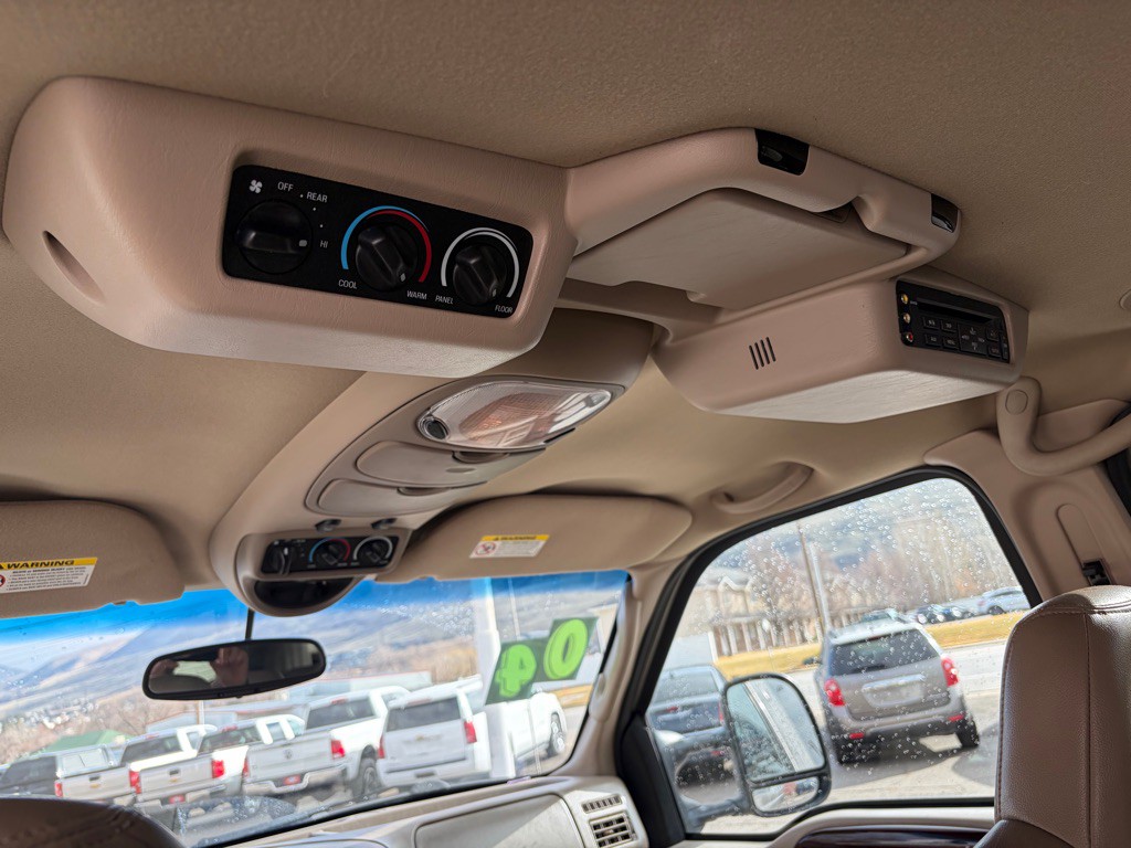 2004 Ford Excursion Image 22