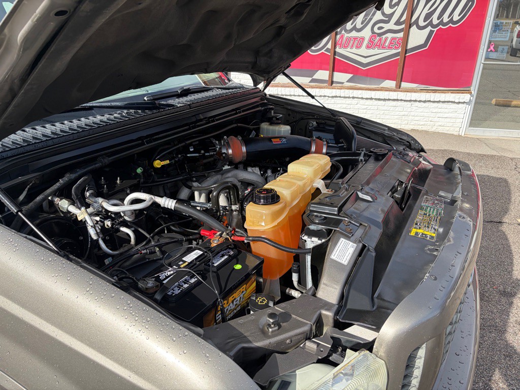 2004 Ford Excursion Image 30