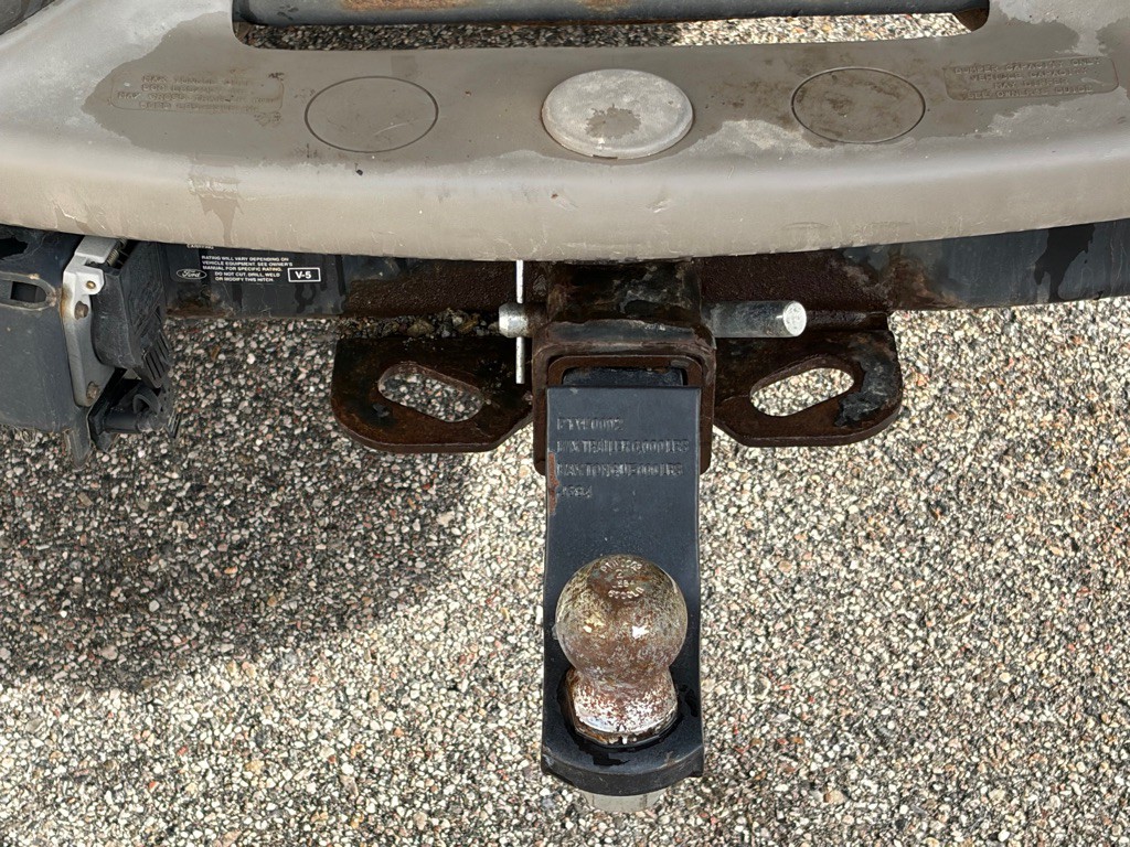 2004 Ford Excursion Image 35