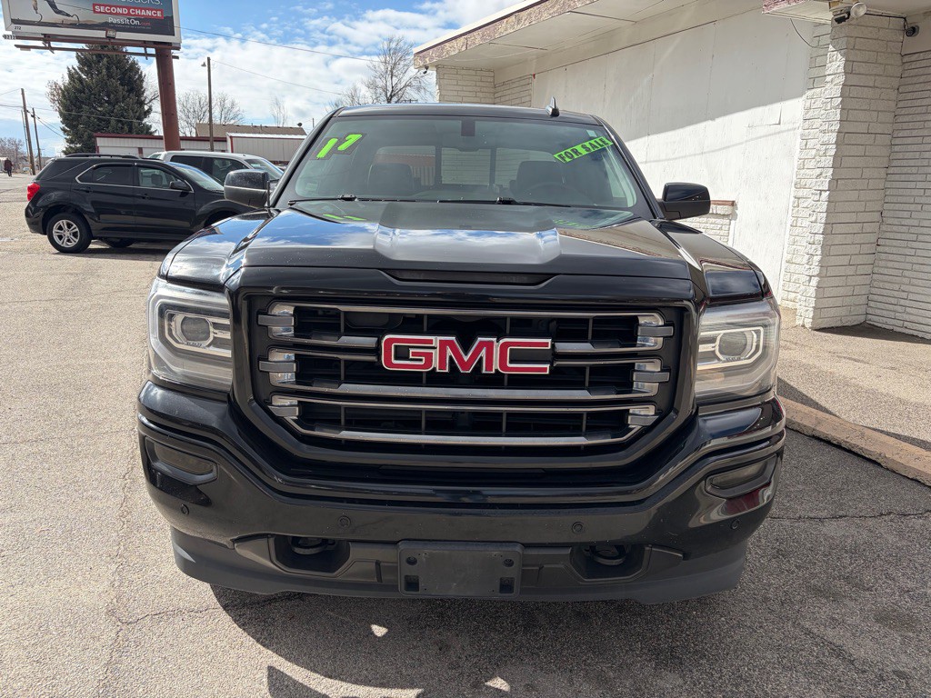 2017 GMC Sierra 1500 Image 2