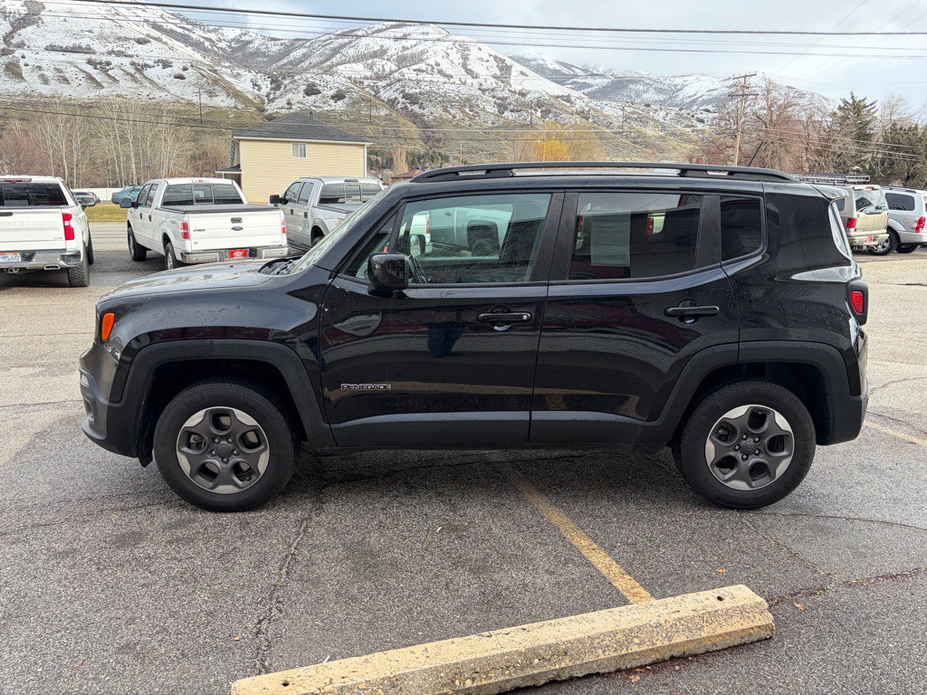 2016 Jeep Renegade Image 4