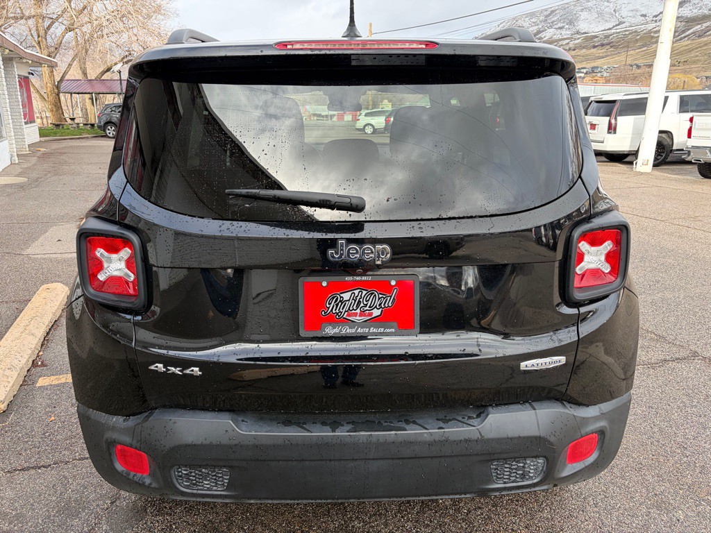 2016 Jeep Renegade Image 6