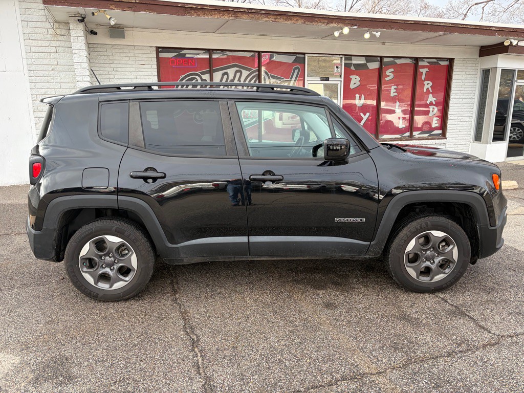 2016 Jeep Renegade Image 8