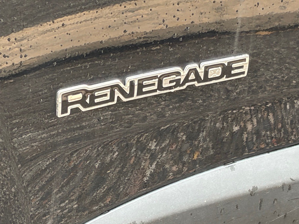 2016 Jeep Renegade Image 10