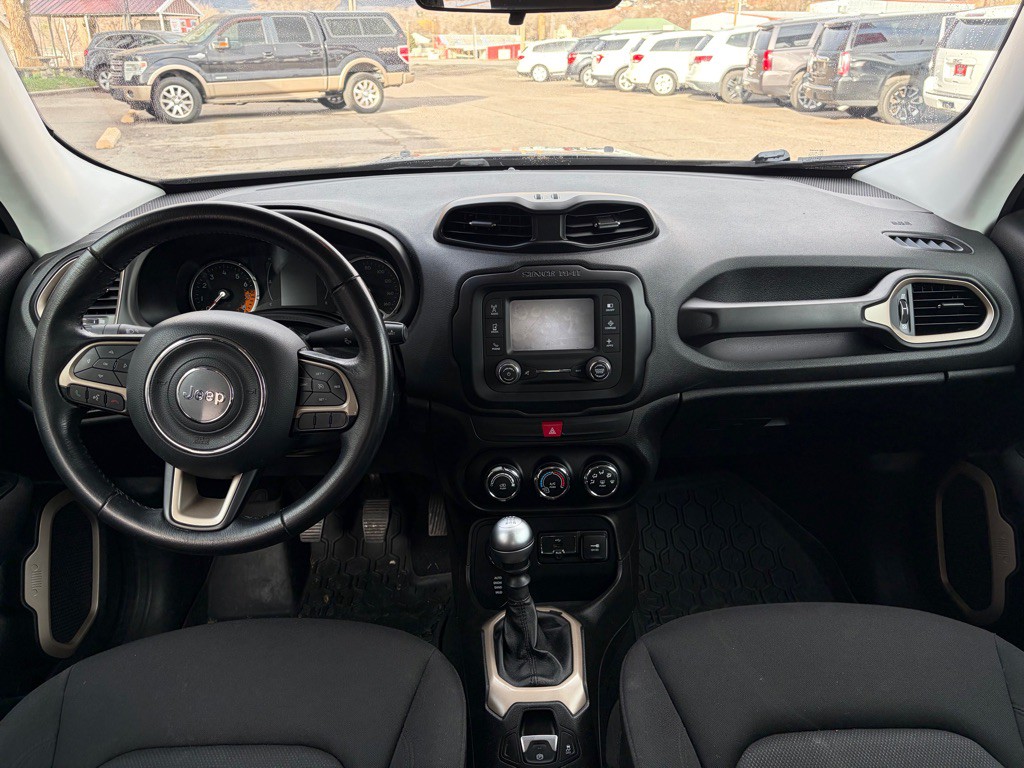 2016 Jeep Renegade Image 23