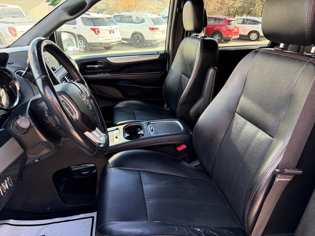2016 Dodge Grand Caravan Image 13