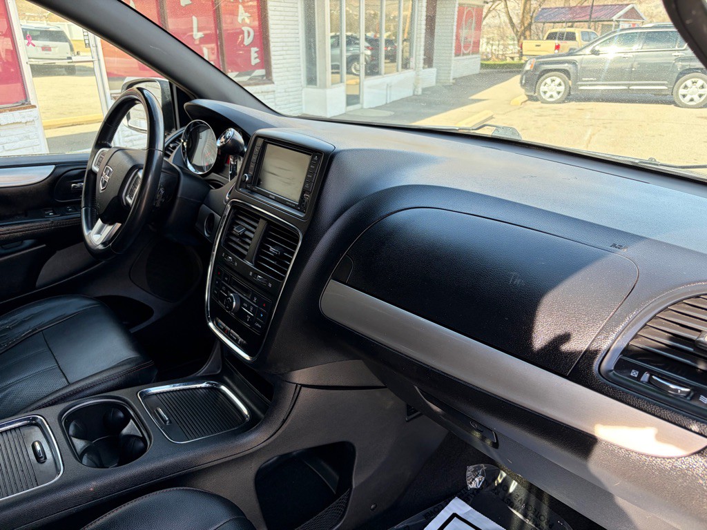 2016 Dodge Grand Caravan Image 22